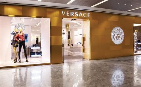 versace digital marketing|versace marketing strategy.